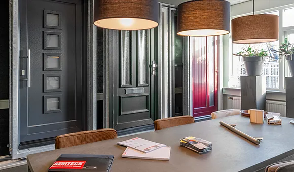 Showroom kunststof kozijnen Benitech Kozijnen met voorbeelden kunststof kozijnen, ramen en deuren