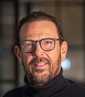 Portret Benito Amato Directeur Benitech Kozijnen