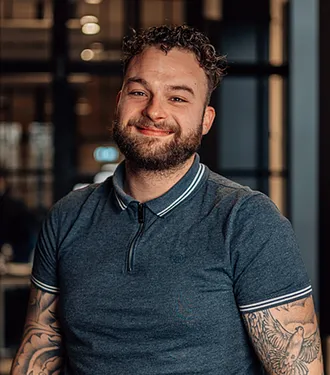 Portretfoto Laurens de Vos 2e monteur Benitech Kozijnen
