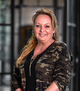 Portret Patricia Molderink Accountmanager binnendienst Benitech Kozijnen