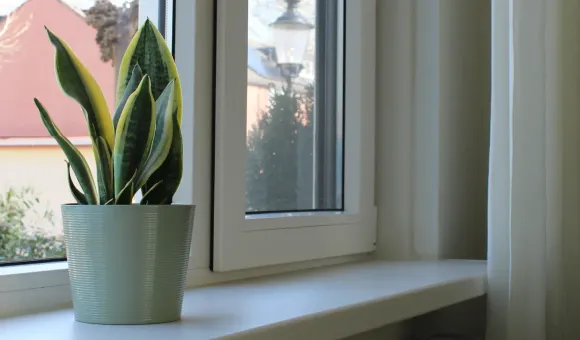 Kunststof kozijnen met isolerend glas voor subsidie in een woning