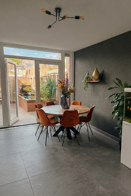 Openslaande tuindeuren in woonkamer