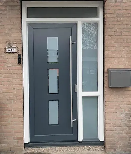 Kunststof voordeur met zijlicht en bovenlicht